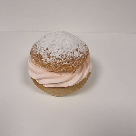 Bild på Jordgubbssemla