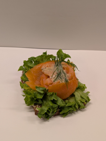 Bild på Smörrebröd med lax